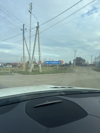 Купить дом на улице Приозёрная в Воронежской области. Вариант № 10424672, 4, площадь -  квм, цена 9900000 рублей