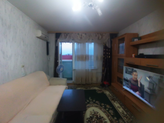 Купить квартиру на улице набережная Волжской Флотилии в Волгограде. Вариант № 2033701, 3, площадь -  квм, цена 3830000 рублей