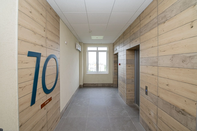 . Вариант № 3472092, 10, площадь - 42.5 квм, цена 10500000 рублей