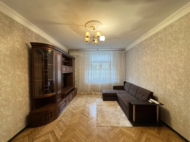 Купить квартиру в Москве. Вариант № 7592354, 21, площадь - квм, цена 44000000 рублей