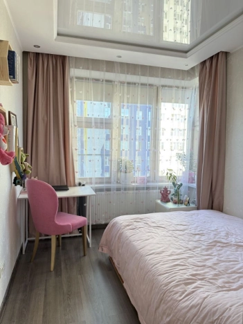 Купить двухкомнатную квартиру в районе Строгино в Москве. Вариант № 10540471, 12, площадь -  квм, цена 11820000 рублей