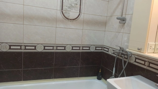 Купить трехкомнатную квартиру в Новосибирской области. Вариант № 10077143, 16, площадь -  квм, цена 7000000 рублей