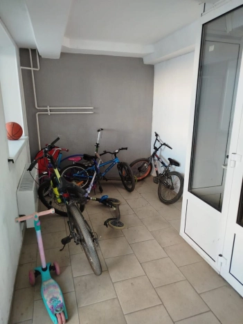 Купить однокомнатную квартиру в Обь. Вариант № 8404816, 5, площадь -  квм, цена 3600000 рублей