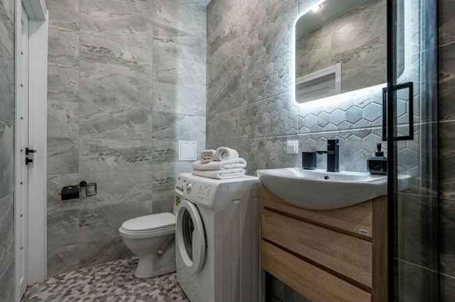 . Вариант № 44558, 12, площадь - 23.6 квм, цена 4550000 рублей