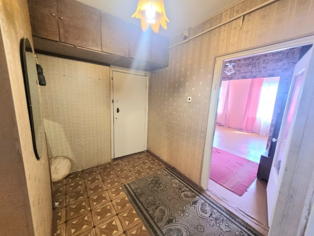 Купить трехкомнатную квартиру на улице Интернациональная в Белгородской области. Вариант № 3333502, 15, площадь -  квм, цена 4200000 рублей