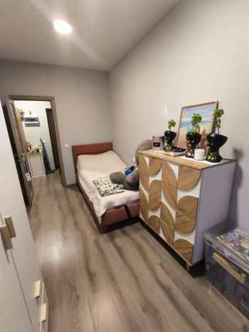 Купить однокомнатную квартиру в Санкт-Петербурге. Вариант № 10284603, 3, площадь -  квм, цена 5500000 рублей