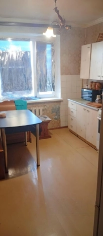 Купить трехкомнатную квартиру в Ростовской области. Вариант № 9523340, 3, площадь -  квм, цена 4850000 рублей