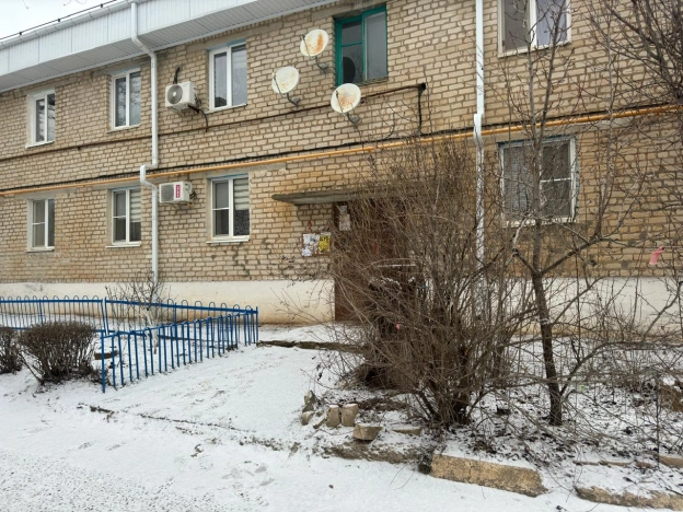 Купить однокомнатную квартиру в районе Центральный в Элисте. Вариант № 18332, 2, площадь -  квм, цена 3758000 рублей