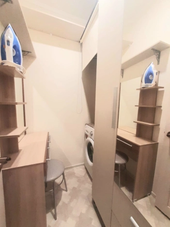 Купить однокомнатную квартиру в Тюменской области. Вариант № 56197, 13, площадь -  квм, цена 3600000 рублей