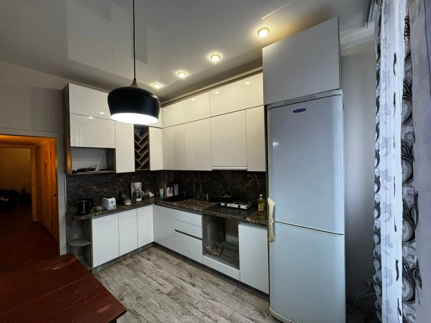 Купить трехкомнатную квартиру в Микрорайоне 29-й, Ангарск в Ангарске. Вариант № 3191368, 1, площадь -  квм, цена 4390000 рублей