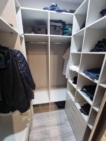 Купить квартиру на улице Славная в Владимире. Вариант № 2777552, 18, площадь -  квм, цена 4600000 рублей