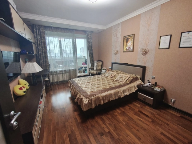 Купить двухкомнатную квартиру на улице Пыжёвский переулок в Москве. Вариант № 10039859, 4, площадь -  квм, цена 15000000 рублей