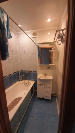 Купить трехкомнатную квартиру в Амурской области. Вариант № 2151948, 11, площадь -  квм, цена 2850000 рублей