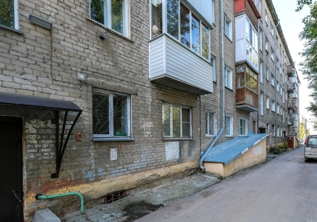 Купить трехкомнатную квартиру в районе Ленинский в Новосибирске. Вариант № 59887, 21, площадь -  квм, цена 5100000 рублей