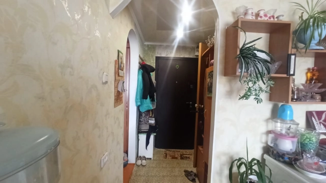 Купить однокомнатную квартиру на улице Строителей в Чите. Вариант № 37685, 9, площадь -  квм, цена 3600000 рублей