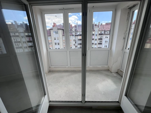 Купить четырехкомнатную квартиру в Калининграде. Вариант № 3469070, 28, площадь -  квм, цена 33500000 рублей