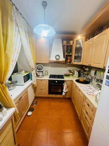 Купить трехкомнатную квартиру в Сыктывкаре. Вариант № 17074, 4, площадь -  квм, цена 5200000 рублей