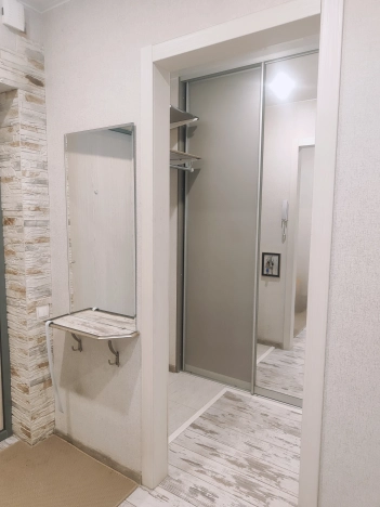 Купить двухкомнатную квартиру в Новосибирске. Вариант № 9491523, 16, площадь -  квм, цена 9500000 рублей