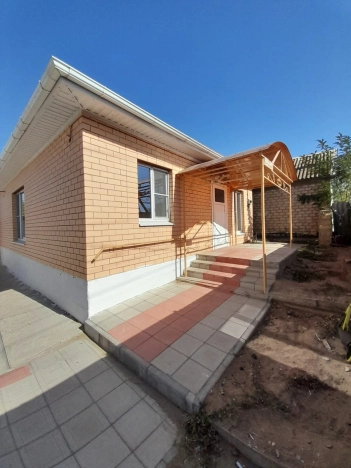 Купить дом на улице Хомутникова в Элисте. Вариант № 23158, 0, площадь -  квм, цена 10000000 рублей