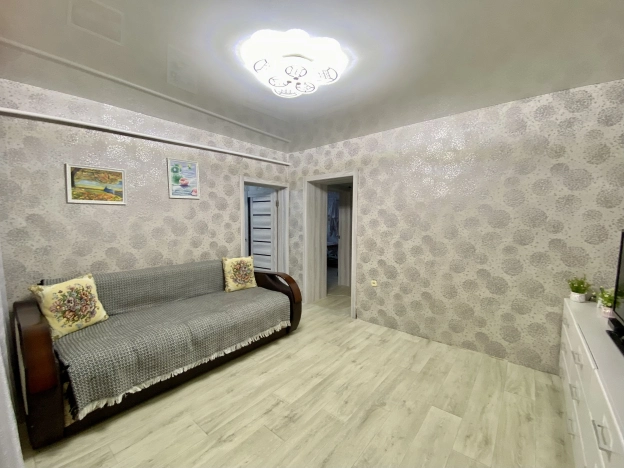 Купить трехкомнатную квартиру на улице Клочкова в Пензенской области. Вариант № 9762, 15, площадь -  квм, цена 4800000 рублей