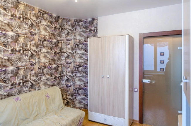 Купить трехкомнатную квартиру на улице Жилмассив в Новосибирской области. Вариант № 8657724, 15, площадь -  квм, цена 16900000 рублей