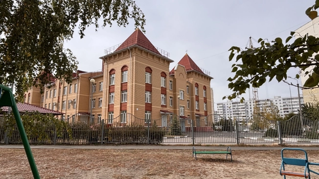 Купить трехкомнатную квартиру в Старом Осколе. Вариант № 6704054, 23, площадь -  квм, цена 5850000 рублей