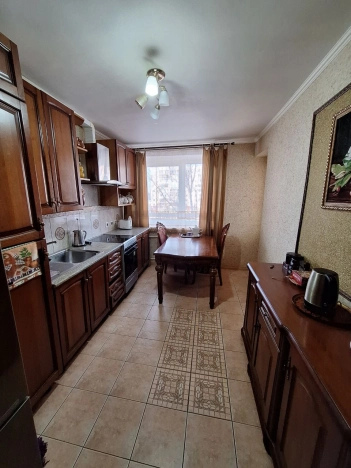 Купить квартиру в Тобольске. Вариант № 9443320, 6, площадь -  квм, цена 7300000 рублей