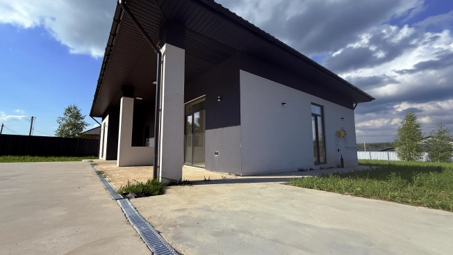 Купить дом в Москве. Вариант № 9820, 3, площадь - квм, цена 12400000 рублей