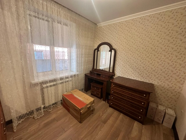 . Вариант № 49242, 13, площадь - 127 квм, цена 12000000 рублей