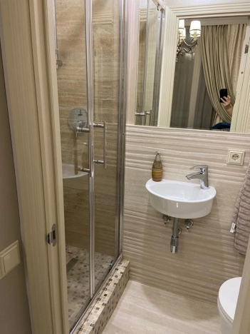 Купить квартиру в Москве. Вариант № 8876152, 8, площадь -  квм, цена 17500000 рублей