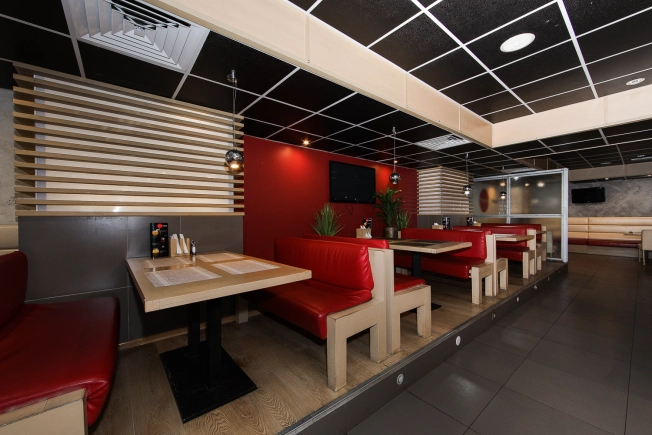 Снять коммерческую недвижимость в Калининграде. Вариант № 10077538, 2, площадь -  квм, цена 148000 рублей