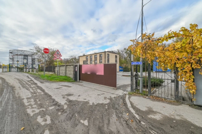 Снять коммерческую недвижимость в Ростове-на-Дону. Вариант № 9105521, 7, площадь -  квм, цена 129000 рублей