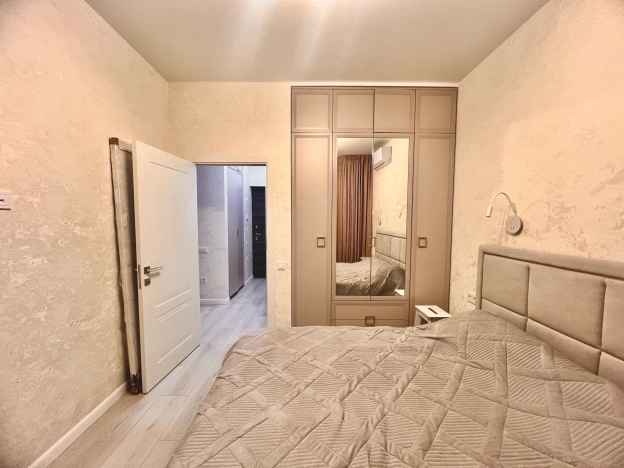 Купить квартиру у метро ЗИЛ в Москве. Вариант № 664008, 6, площадь -  квм, цена 25000000 рублей