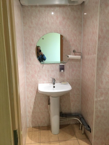 Купить многокомнатную квартиру в Ленинградской области. Вариант № 9777, 19, площадь -  квм, цена 21000000 рублей