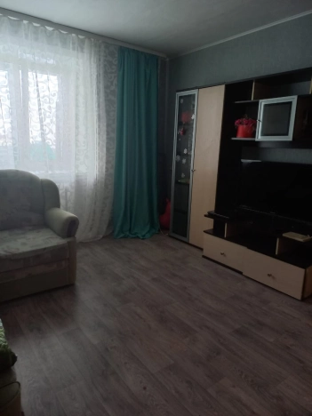 Купить трехкомнатную квартиру в Амурской области. Вариант № 9915135, 8, площадь -  квм, цена 4000000 рублей