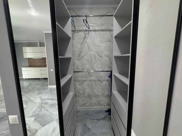 Купить квартиру в ЖК СказкаГрад в Краснодаре. Вариант № 2992192, 9, площадь -  квм, цена 6400000 рублей