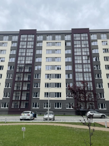 Купить однокомнатную квартиру на улице Новгородская в Калининграде. Вариант № 52104, 4, площадь -  квм, цена 5860000 рублей