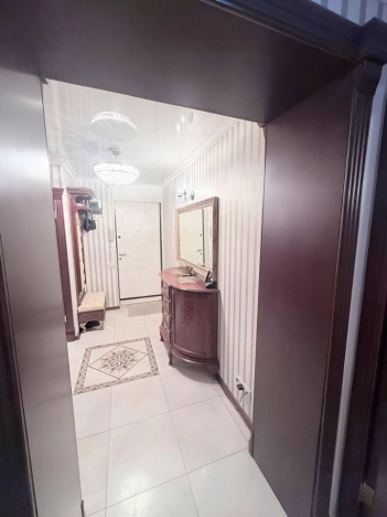 Купить квартиру в Москве. Вариант № 10100015, 4, площадь - квм, цена 22000000 рублей