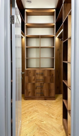 Купить квартиру в Москве. Вариант № 10248849, 5, площадь - квм, цена 22800000 рублей