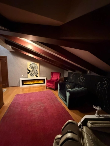 Купить четырехкомнатную квартиру в Новосибирской области. Вариант № 8070281, 28, площадь -  квм, цена 25000000 рублей