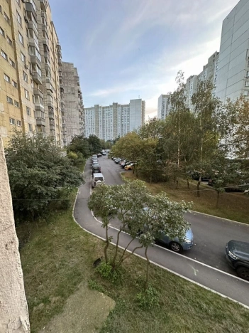Купить квартиру в Москве. Вариант № 5759834, 3, площадь -  квм, цена 13300000 рублей