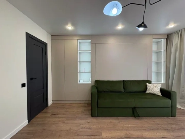 Купить квартиру в Москве. Вариант № 10438330, 4, площадь -  квм, цена 18490000 рублей