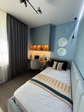 Купить трехкомнатную квартиру в Микрорайоне Водники в Вологде. Вариант № 54458, 18, площадь -  квм, цена 17990000 рублей