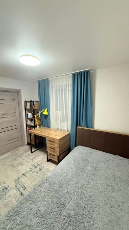 Купить трехкомнатную квартиру в Микрорайоне 8-й, Элиста в Элисте. Вариант № 8869992, 7, площадь -  квм, цена 6400000 рублей