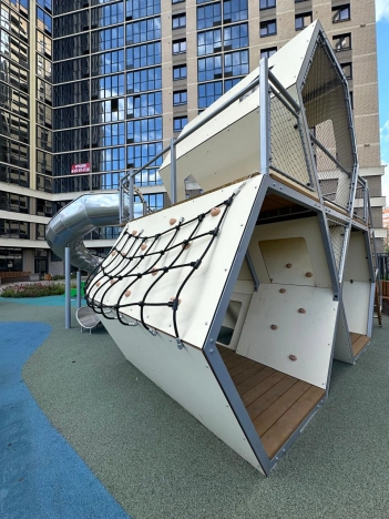 Купить квартиру на улице Ипподромская в Новосибирске. Вариант № 12968, 17, площадь -  квм, цена 6700000 рублей