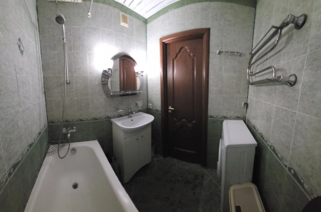 Купить квартиру в Москве. Вариант № 8856757, 17, площадь -  квм, цена 25900000 рублей