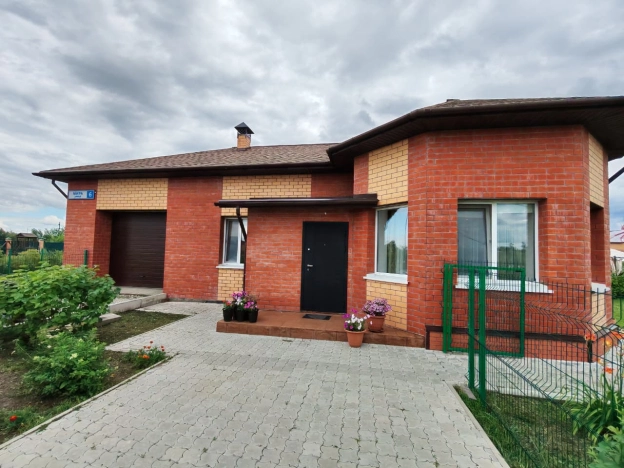 Купить дом в Амурской области. Вариант № 1286063, 0, площадь -  квм, цена 13550000 рублей