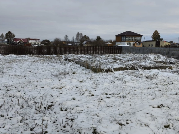 Купить земельный участок в Тюменской области. Вариант № 6137587, 7, площадь -  квм, цена 990000 рублей