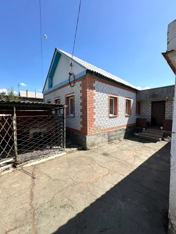 Купить дом в Орске. Вариант № 1906291, 2, площадь -  квм, цена 5200000.0000 рублей