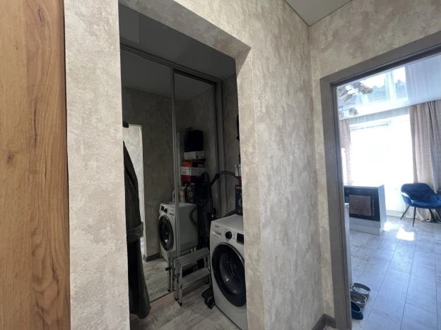 Купить двухкомнатную квартиру на улице Виктора Гакуна в Калининграде. Вариант № 58442, 14, площадь -  квм, цена 10799000 рублей